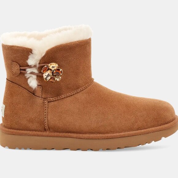 UGG Shoes - UGG MINI BAILEY BUTTON GEM CHESTNUT, Size 10